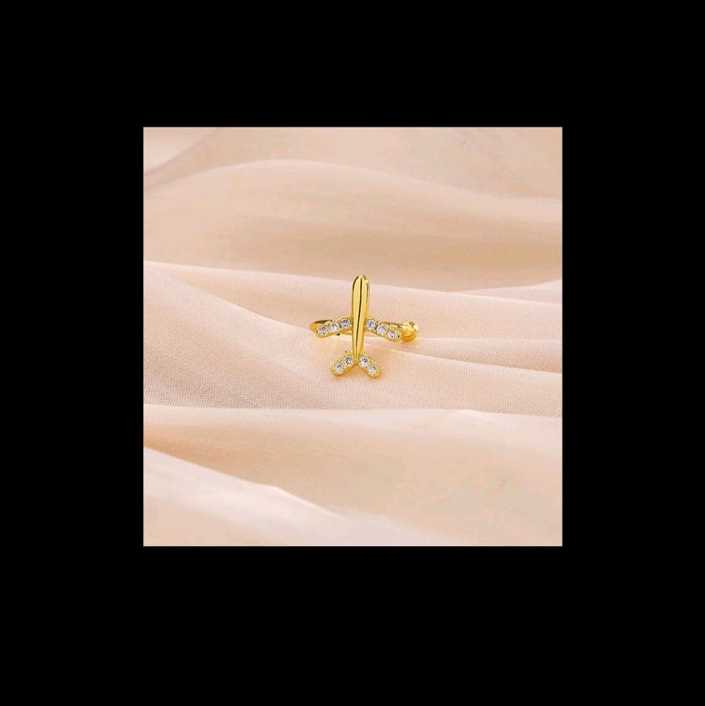 Airplane Gold Earcuff